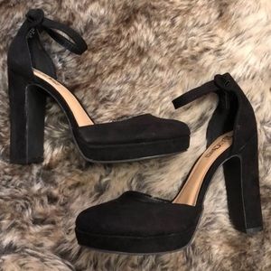 NEW PLATFORM HEELS 6.5